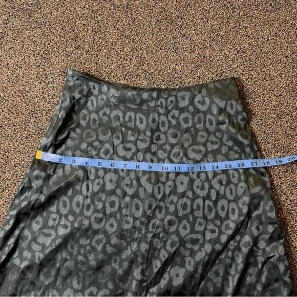 Dresses & Skirts - SHEIN Blue Green Turquoise Leopard Print A-Line Midi Satin Silk Modest Skirt S/M